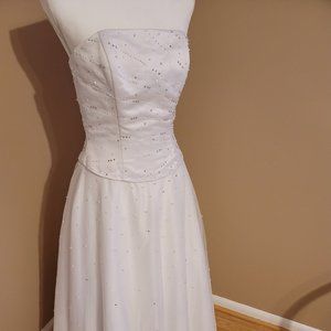 Wedding Dress Size 2-4 White